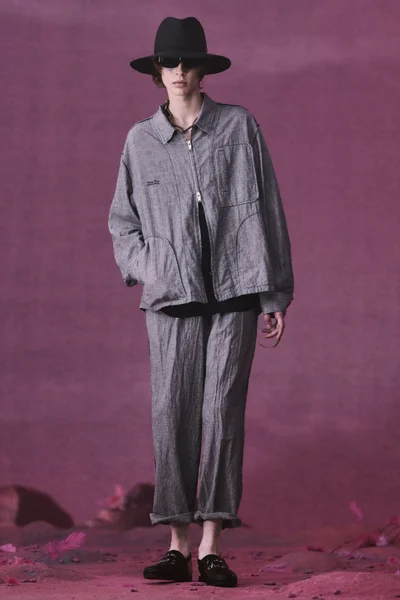 Look 7